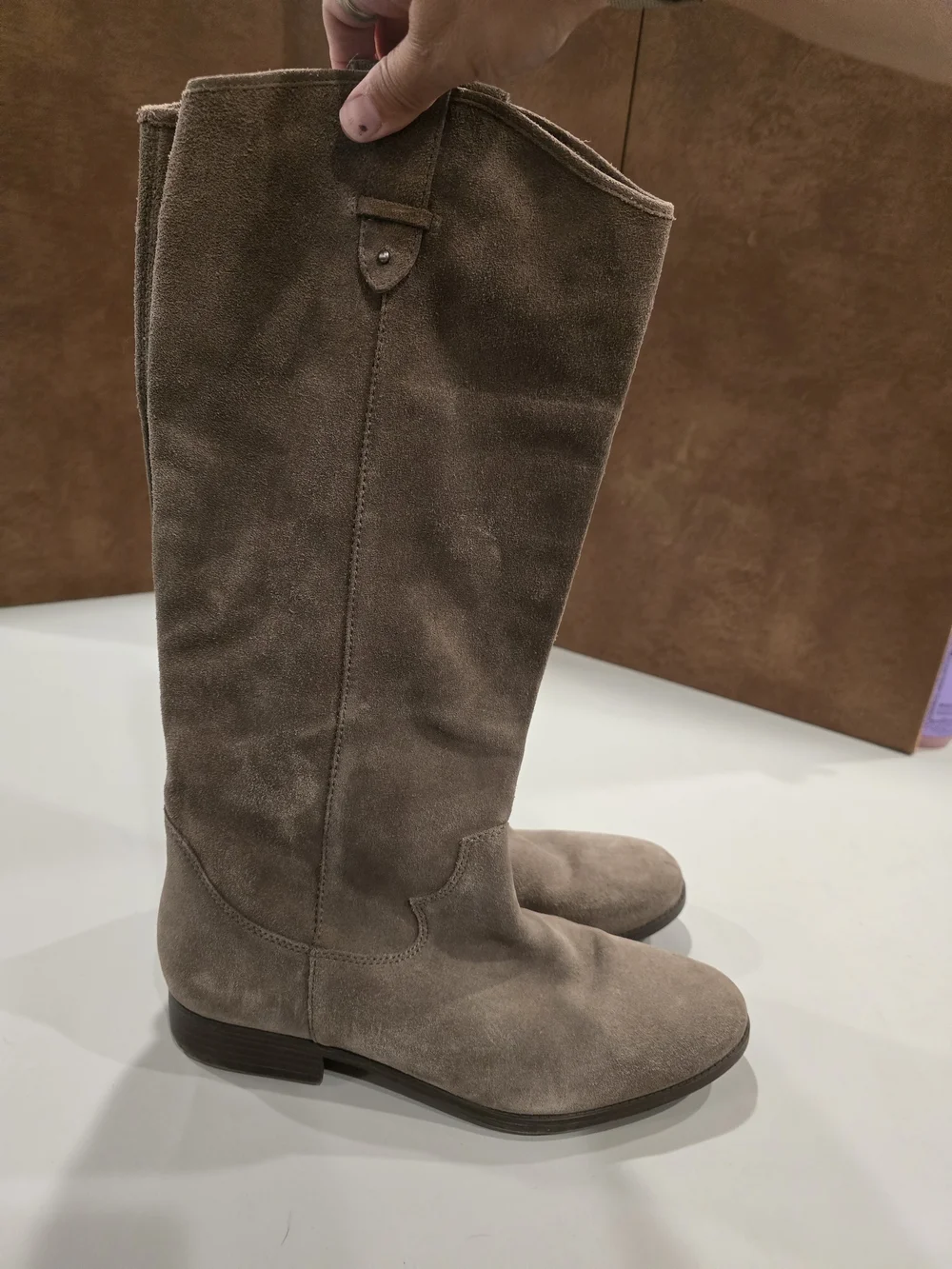 FRYE AND CO. Suede Leather Boots in Color Elephant Pull On